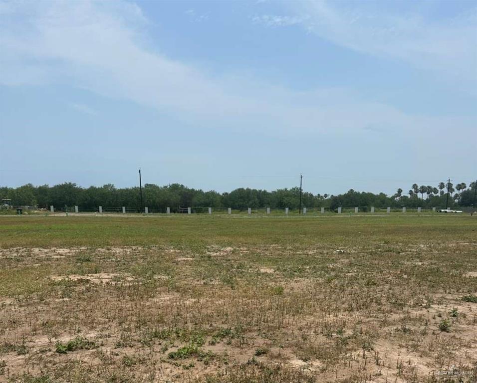 Photo 1 of 2913 Santa Clarita, Weslaco
