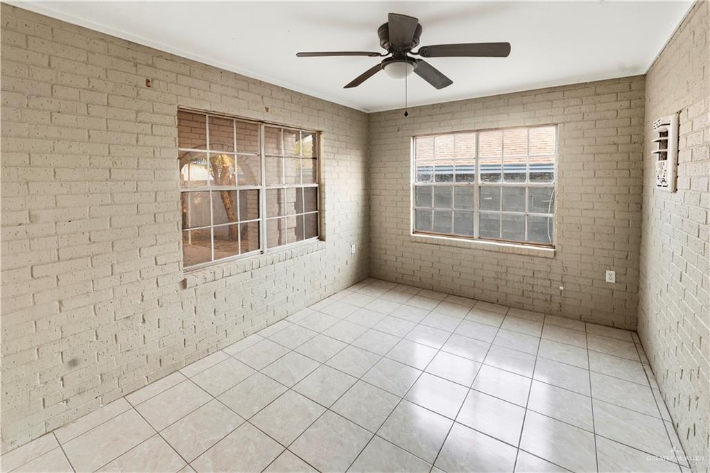 Photo 13 of 307 Cox Street