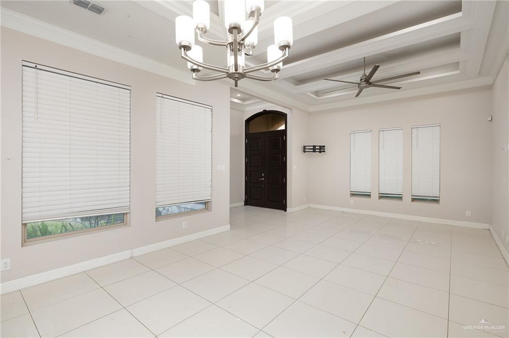 Photo 4 of 617 27th Street