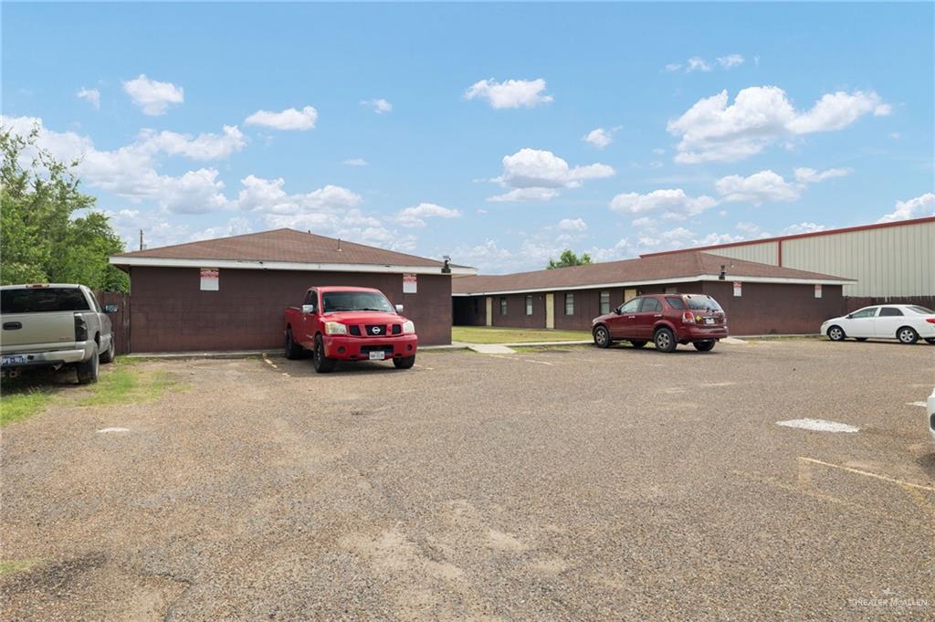 Photo 2 of 301 Elida Street