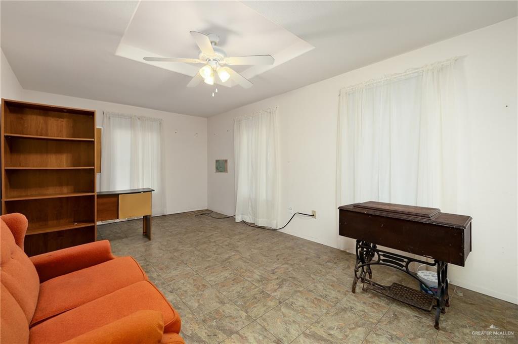 Photo 8 of 411 Palmetto Palm Street