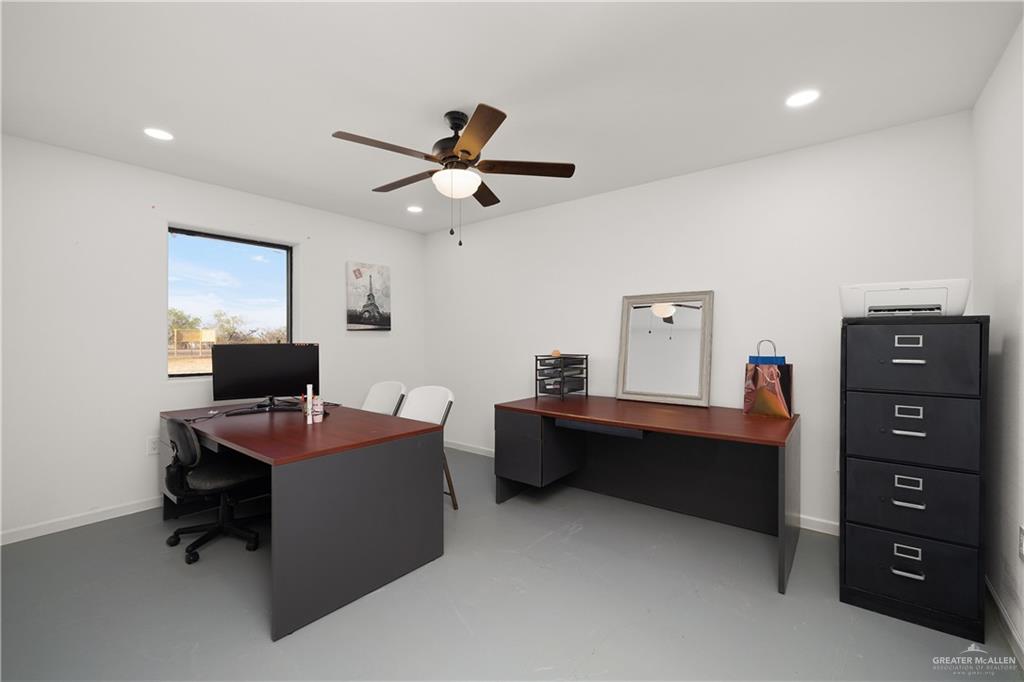 Photo 4 of 5592 FM 1017