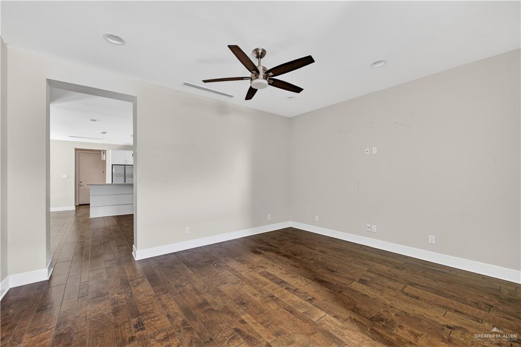 Photo 6 of 1444 Ozark Avenue