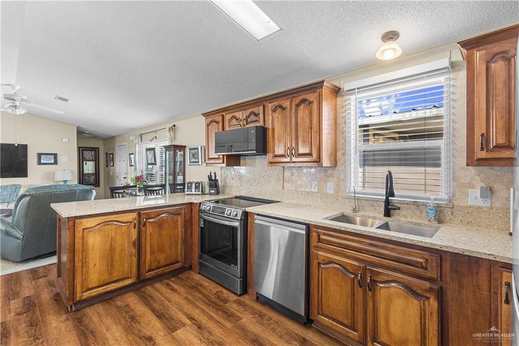 Photo 3 of 2234 Hidalgo Street