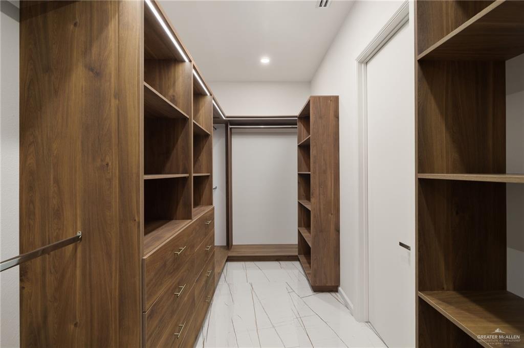 Photo 15 of 2228 45th Street