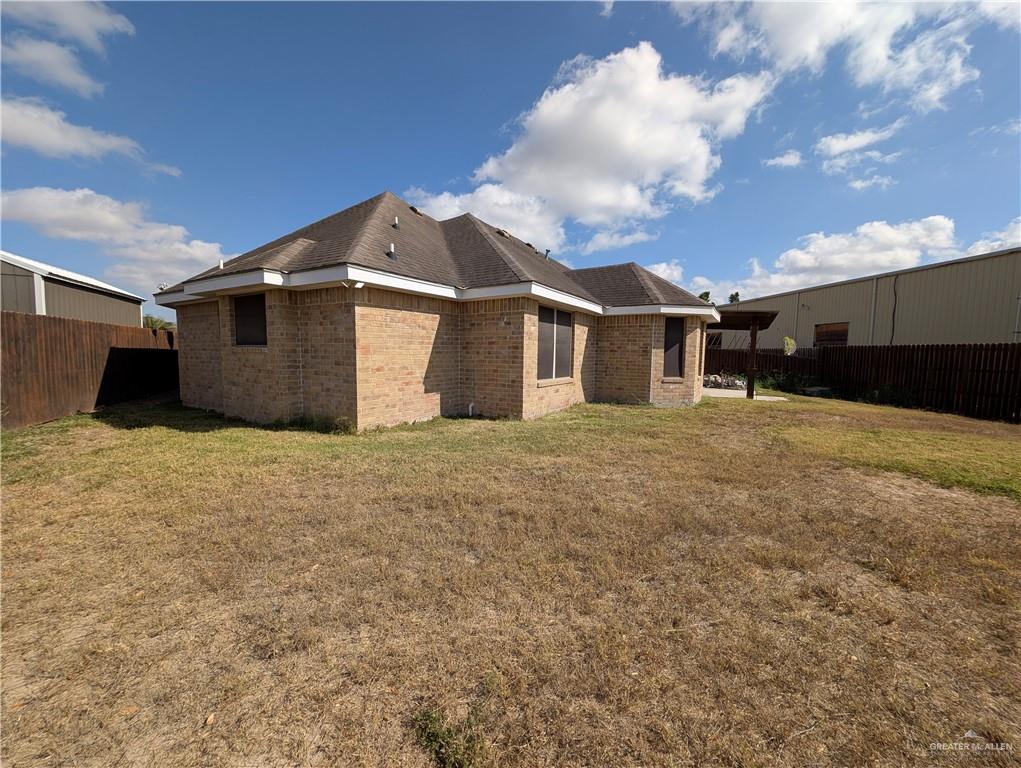 Photo 13 of 1311 Anahi Street