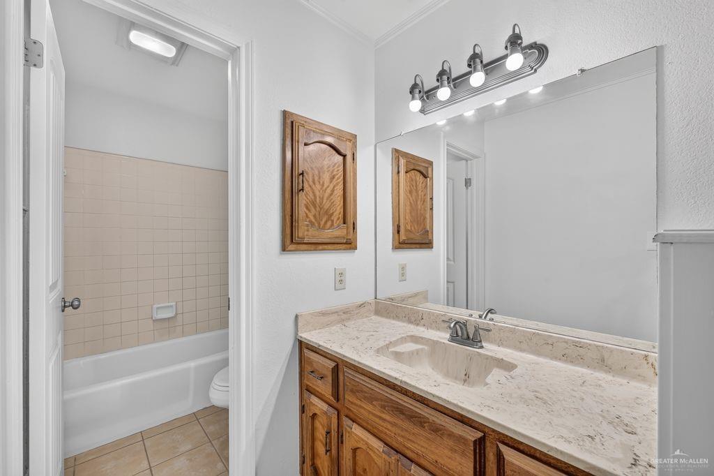 Photo 9 of 3101 Goldcrest Avenue