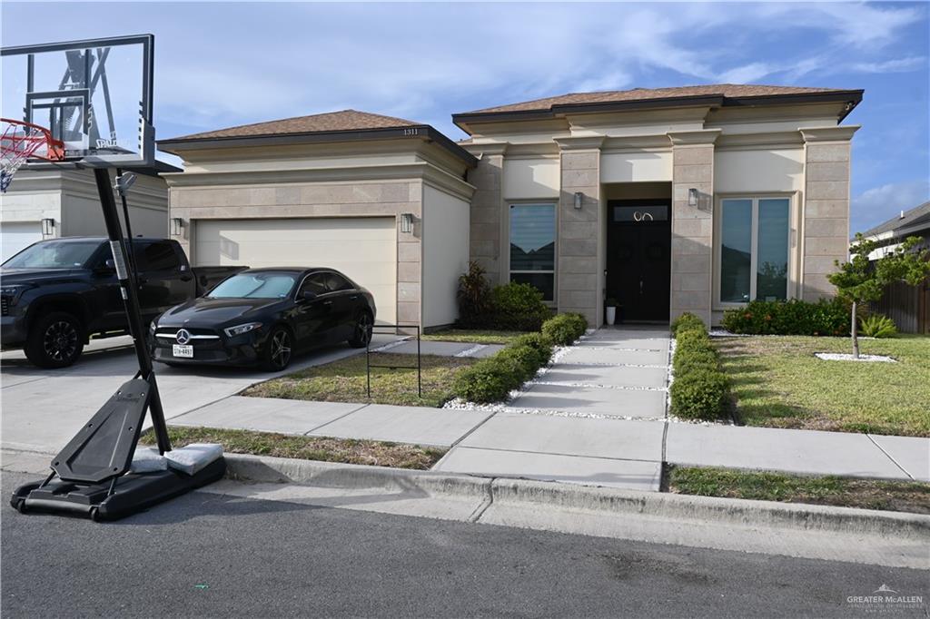 Photo 2 of 1311 Danielle Avenue