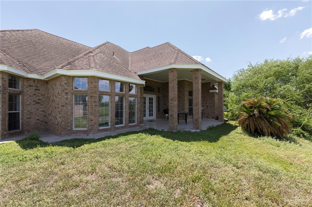 Photo 18 of 1213 Rhett Drive