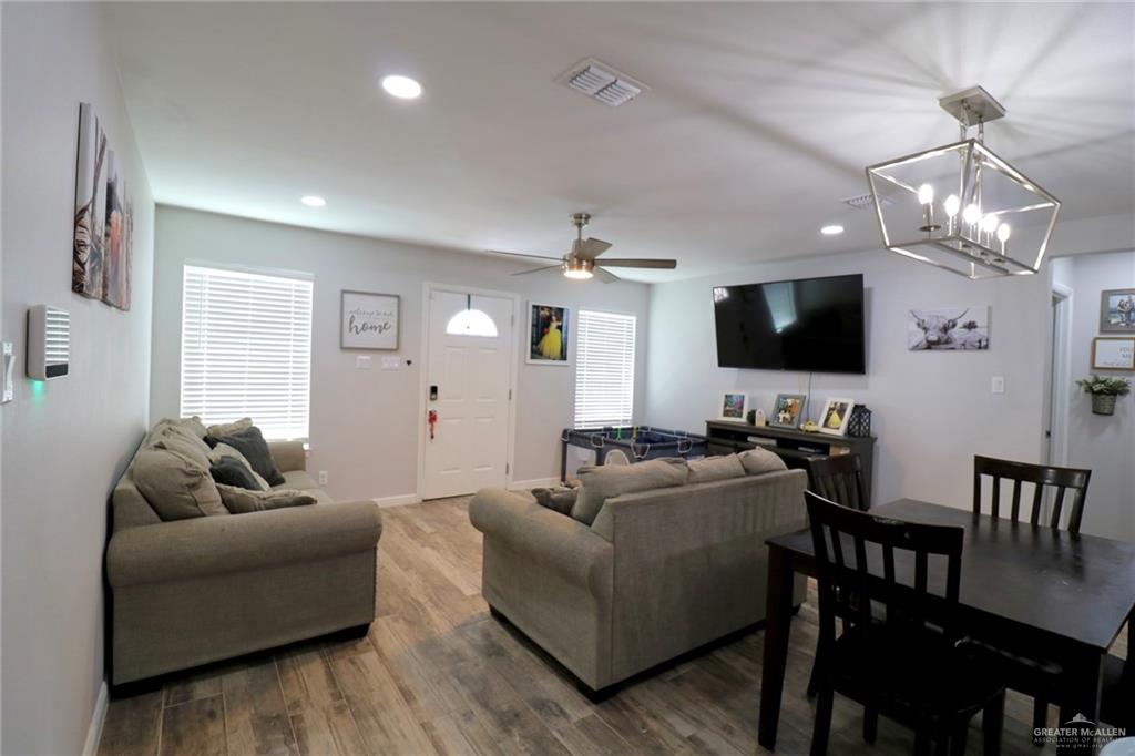 Photo 13 of 311 Spanish Oak Avenue