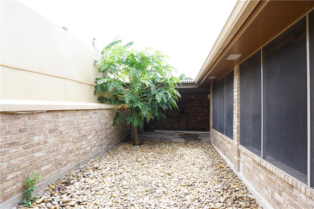 Photo 17 of 1581 Gastel Circle
