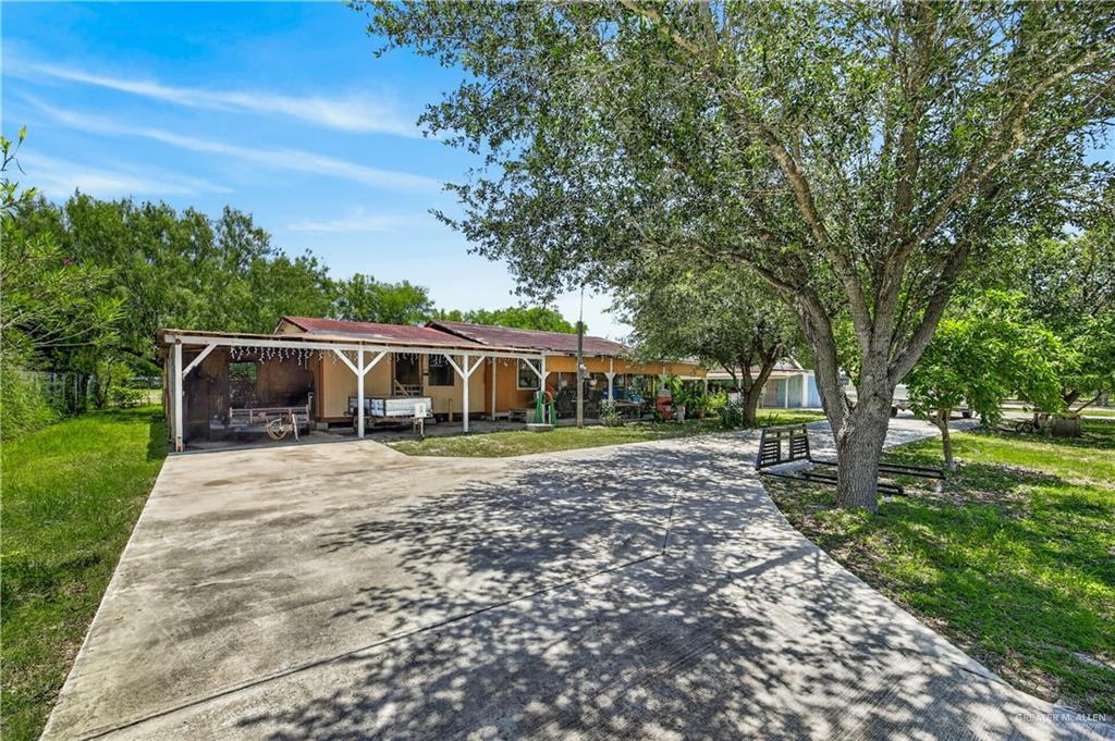 Photo 1 of 6602 De La Rosa Circle, Donna