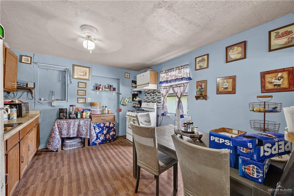 Photo 10 of 6602 De La Rosa Circle