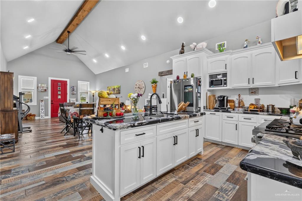 Photo 4 of 6211 Athena Avenue