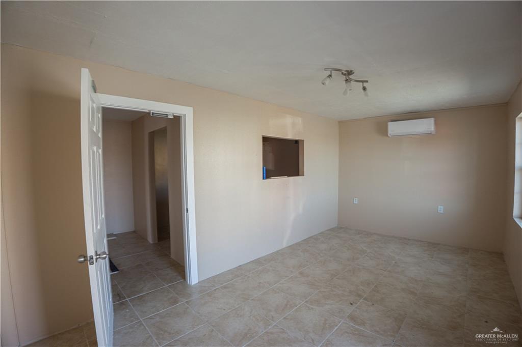 Photo 14 of 403 Pike Boulevard