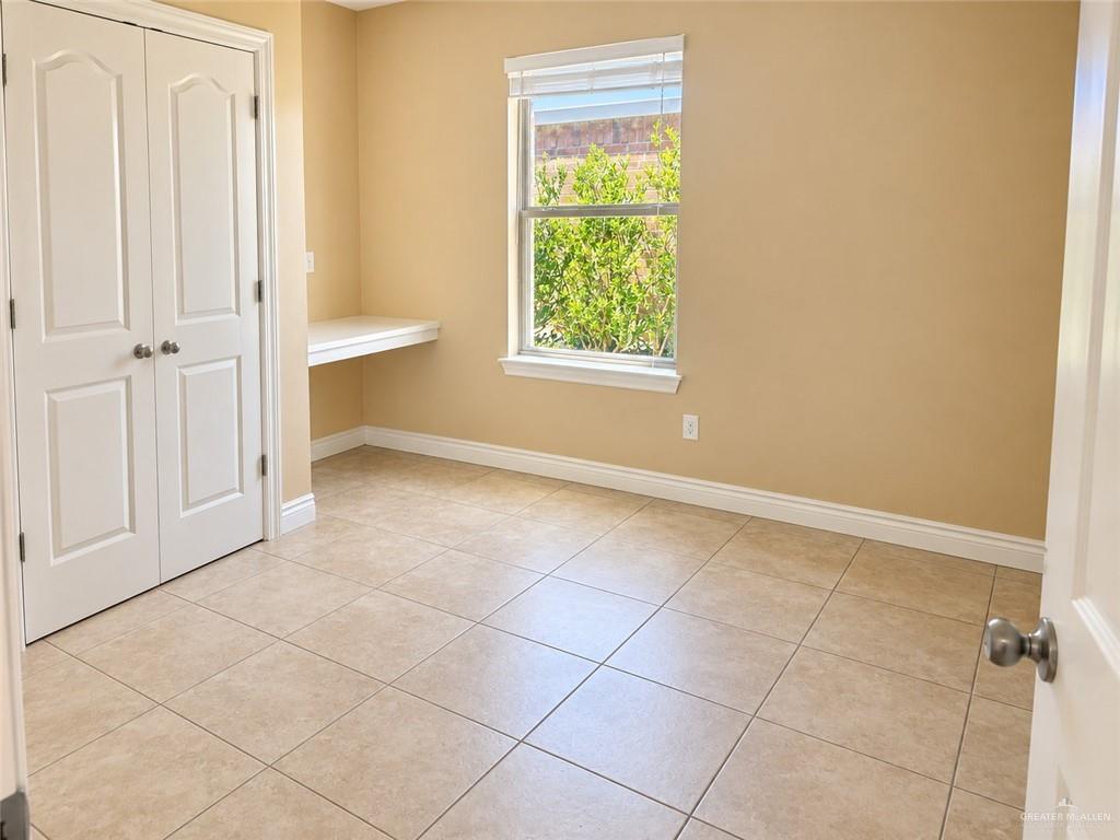 Photo 7 of 2112 Western Drive #1