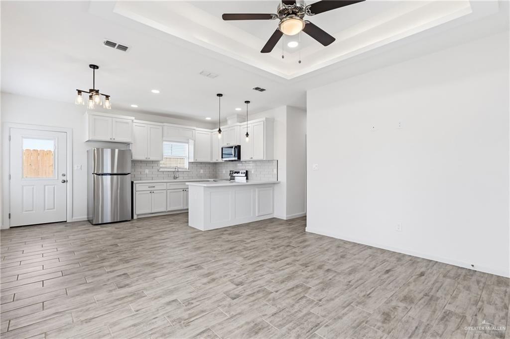 Photo 4 of 11504 25th Street
