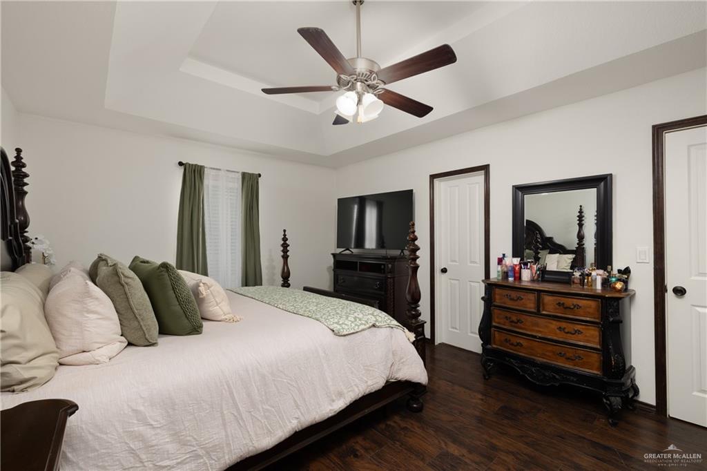 Photo 12 of 110 Penitas Avenue