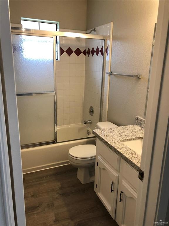 Photo 4 of 2817 31st Street