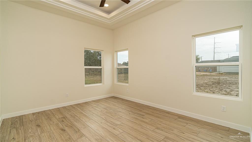 Photo 9 of 2820 Alyna Avenue