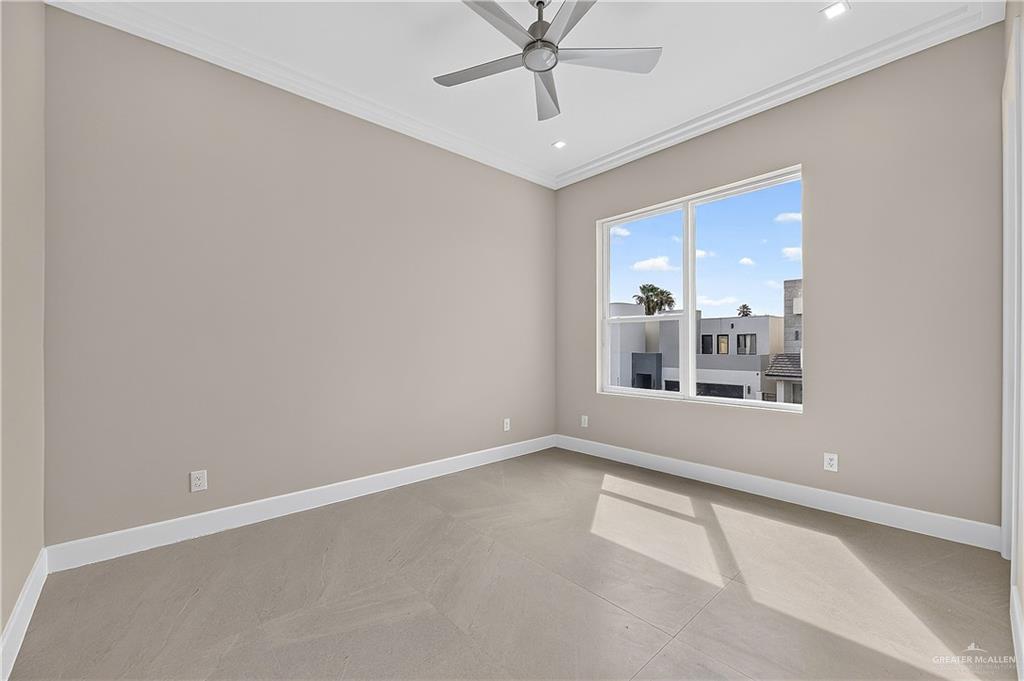 Photo 14 of 6702 11th Lane