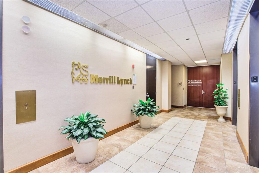 Photo 5 of 200 10th Street #1401