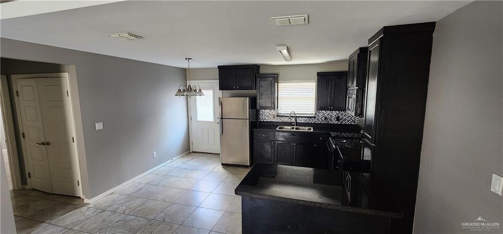 Photo 6 of 4724 Ebony Street