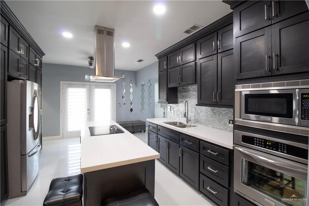 Photo 10 of 1705 Madero Drive