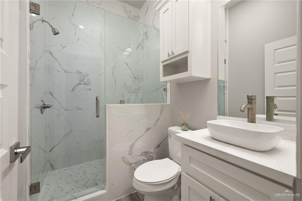 Photo 14 of 704 25th Street