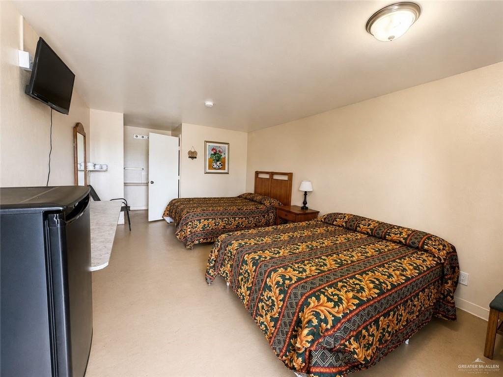 Photo 9 of 2418 Cage Boulevard