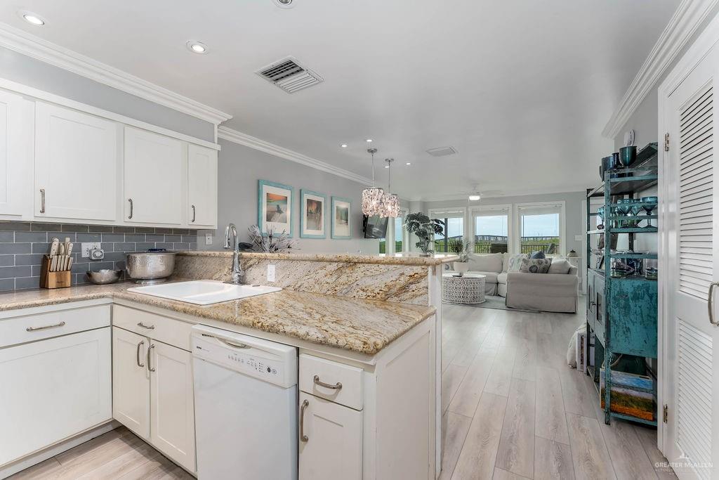 Photo 5 of 3608 Gulf Boulevard #A103