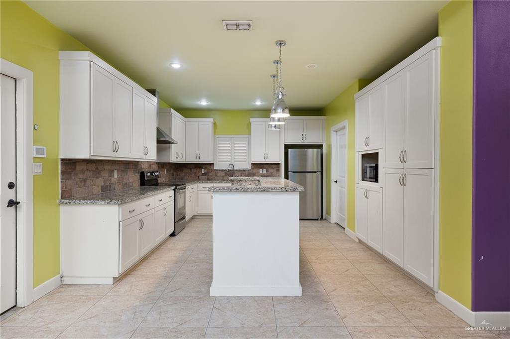 Photo 7 of 2512 C Street