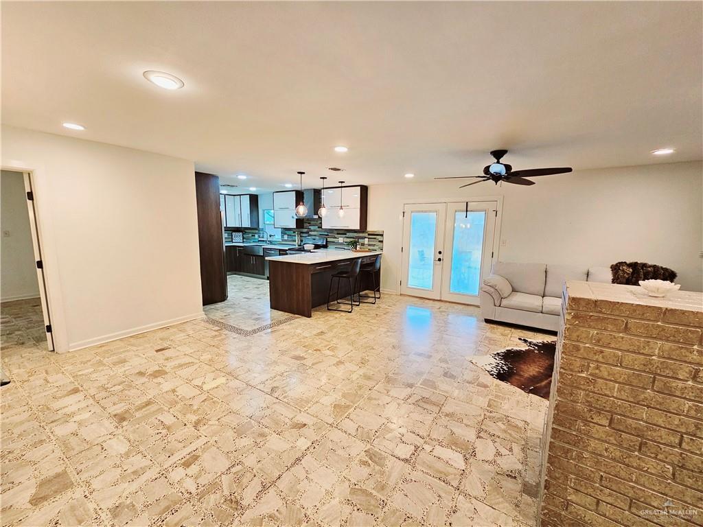 Photo 2 of 1122 Highland Avenue