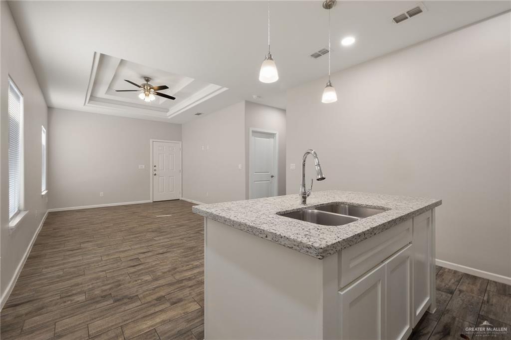Photo 6 of 5805 Sandpiper Avenue #4