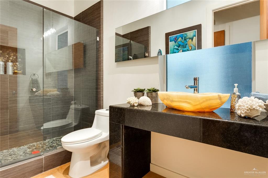Photo 13 of 2404 43rd Street