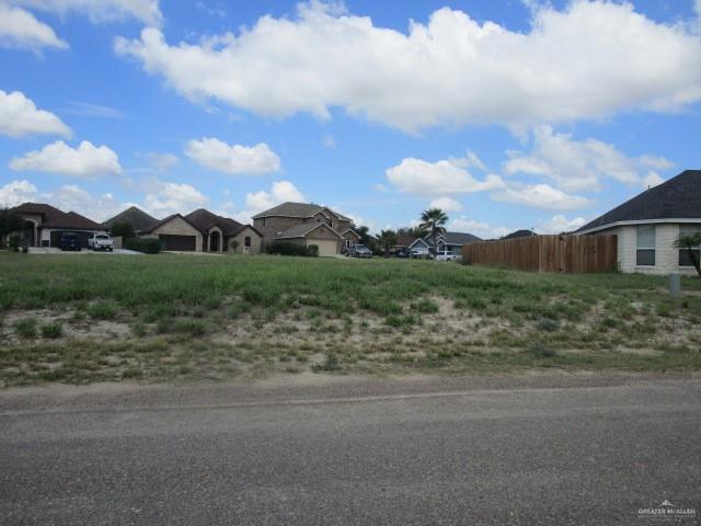 Land home at 420 Kika De La Garza Boulevard, La Joya, Texas