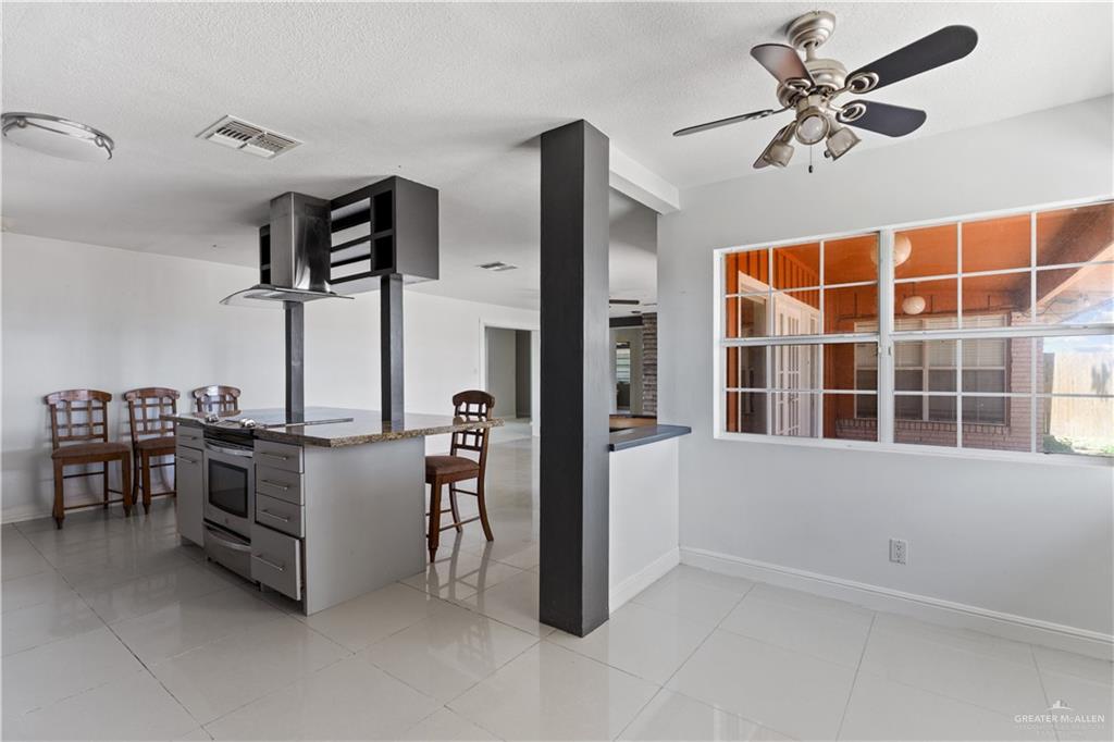 Photo 4 of 3208 Westgate Drive