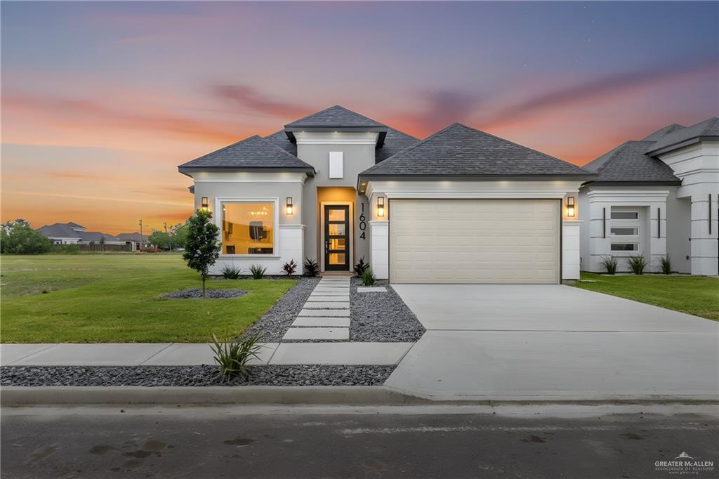 Photo 1 of 1604 Foxtail Street, Donna