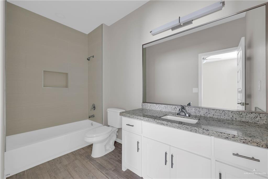 Photo 15 of 5007 Dahlia Street #3