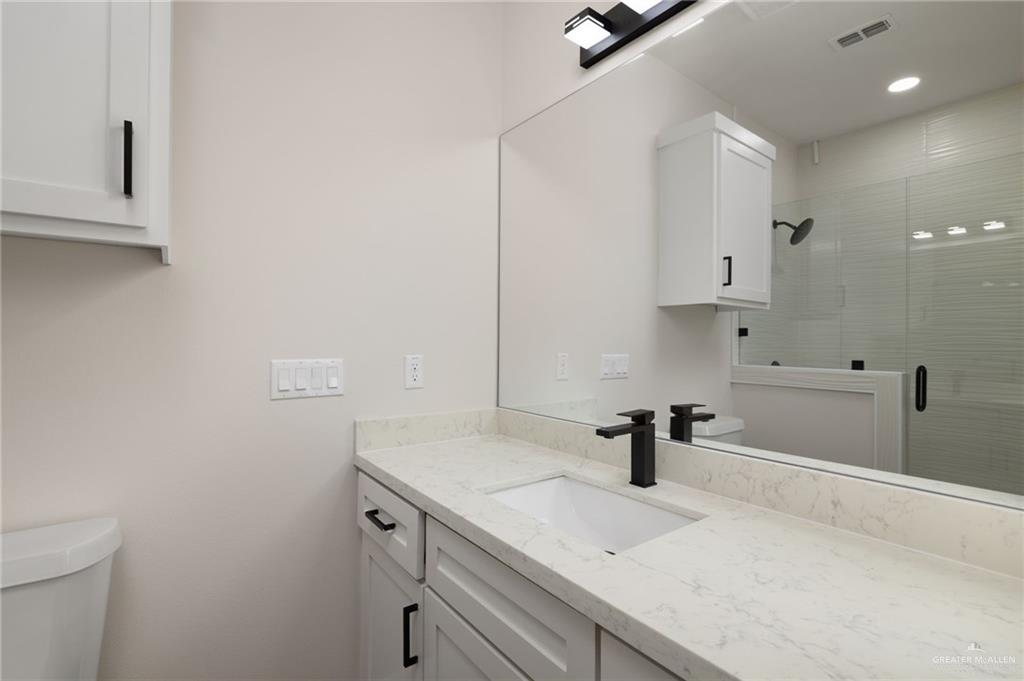 Photo 11 of 2907 Dhalia Drive