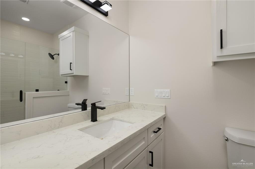 Photo 13 of 2907 Dhalia Drive
