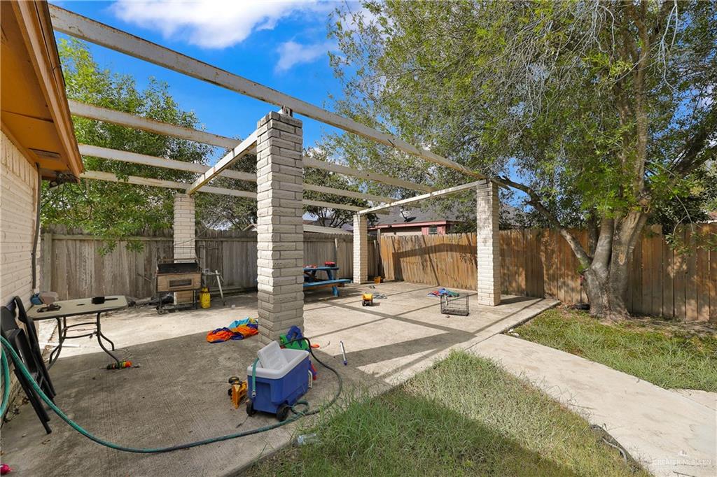 Photo 11 of 1903 Camelia Avenue
