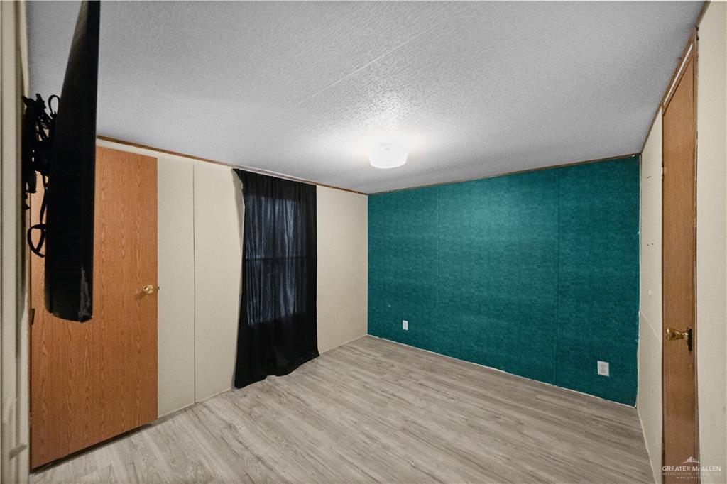 Photo 16 of 400 Bronte Avenue