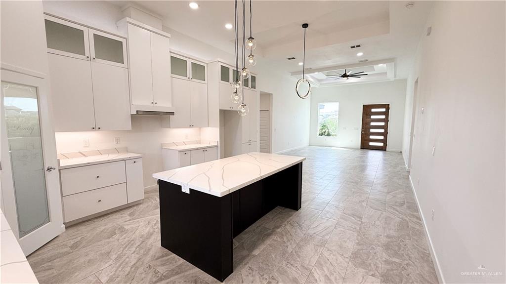 Photo 4 of 3808 Revilla Street