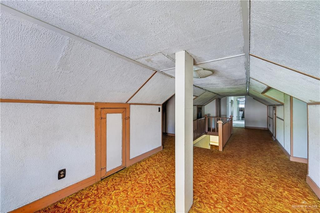 Photo 13 of 415 Doherty Avenue