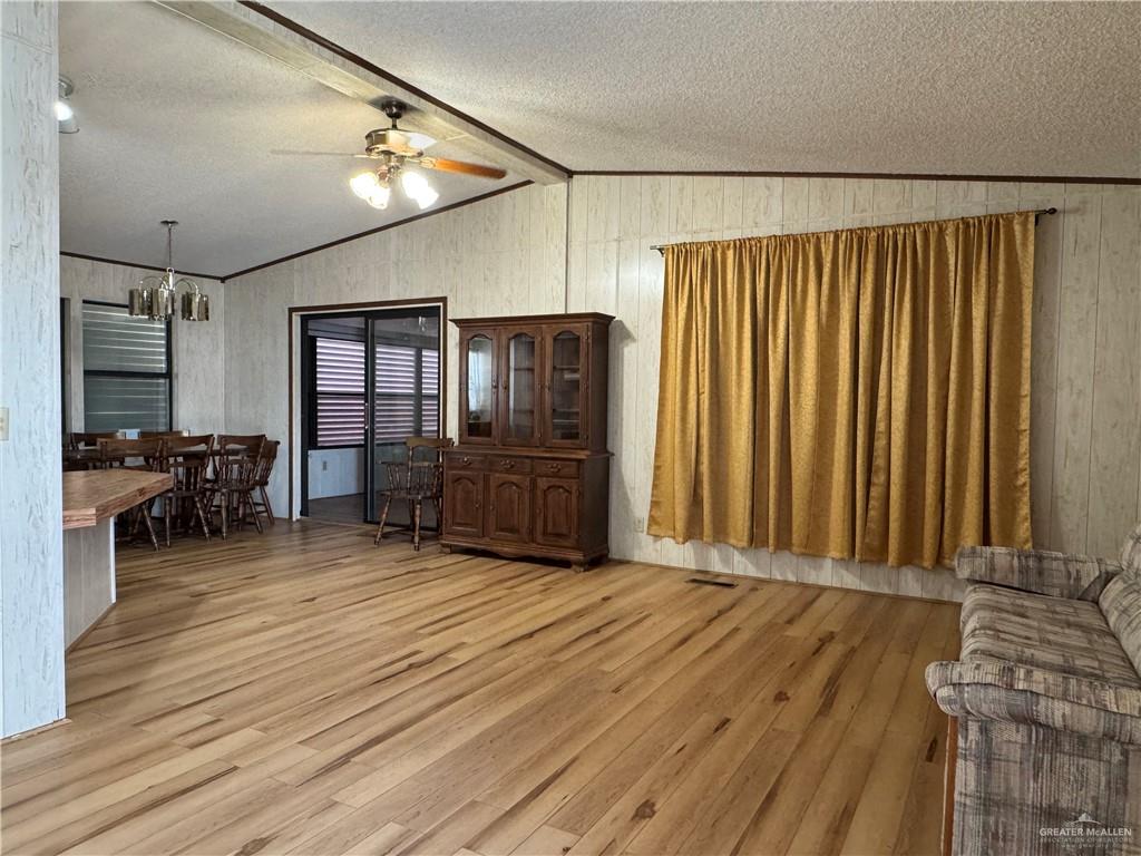 Photo 6 of 721 Allison Street