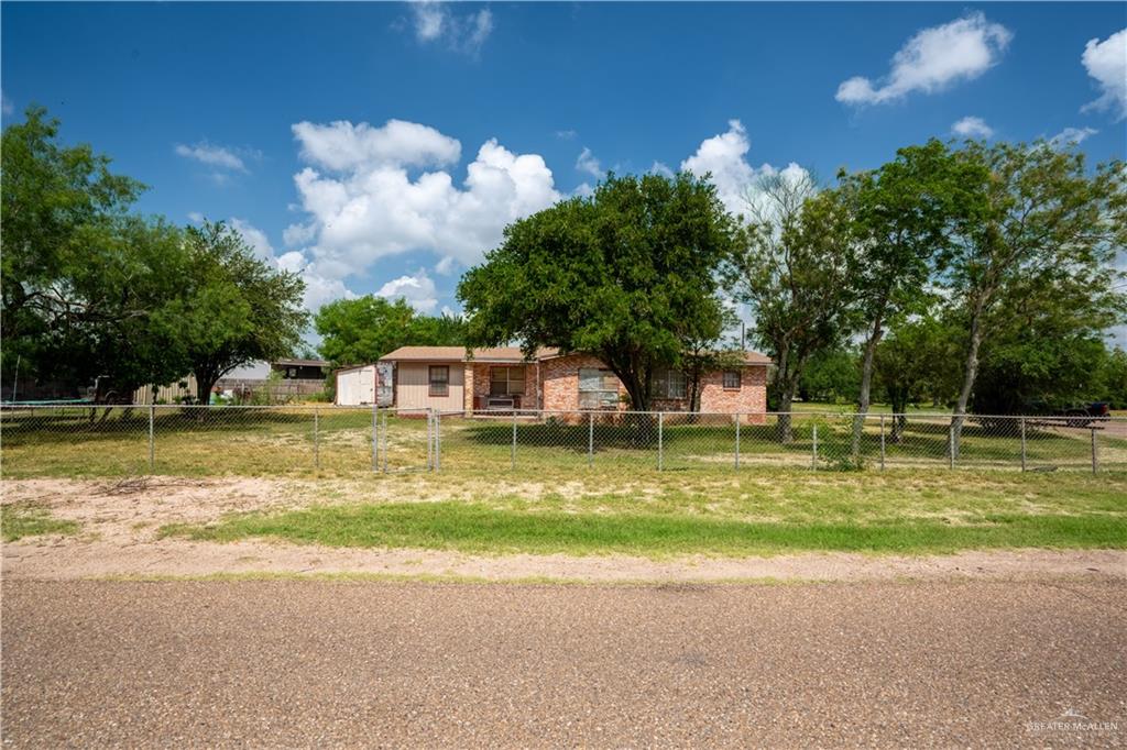Photo 1 of 114 Guadalupe Flores Road, Sullivan City