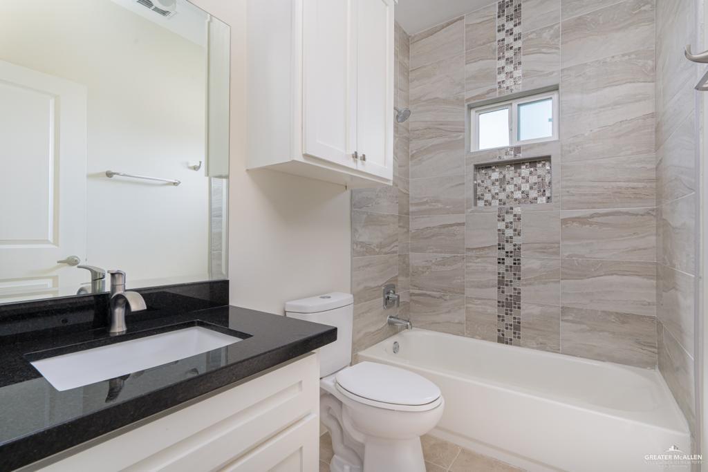 Photo 9 of 1040 English Avenue #4