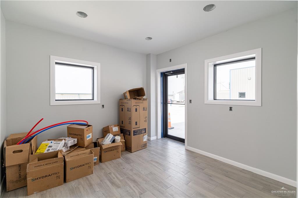 Photo 3 of 2103 Griffin Parkway #4