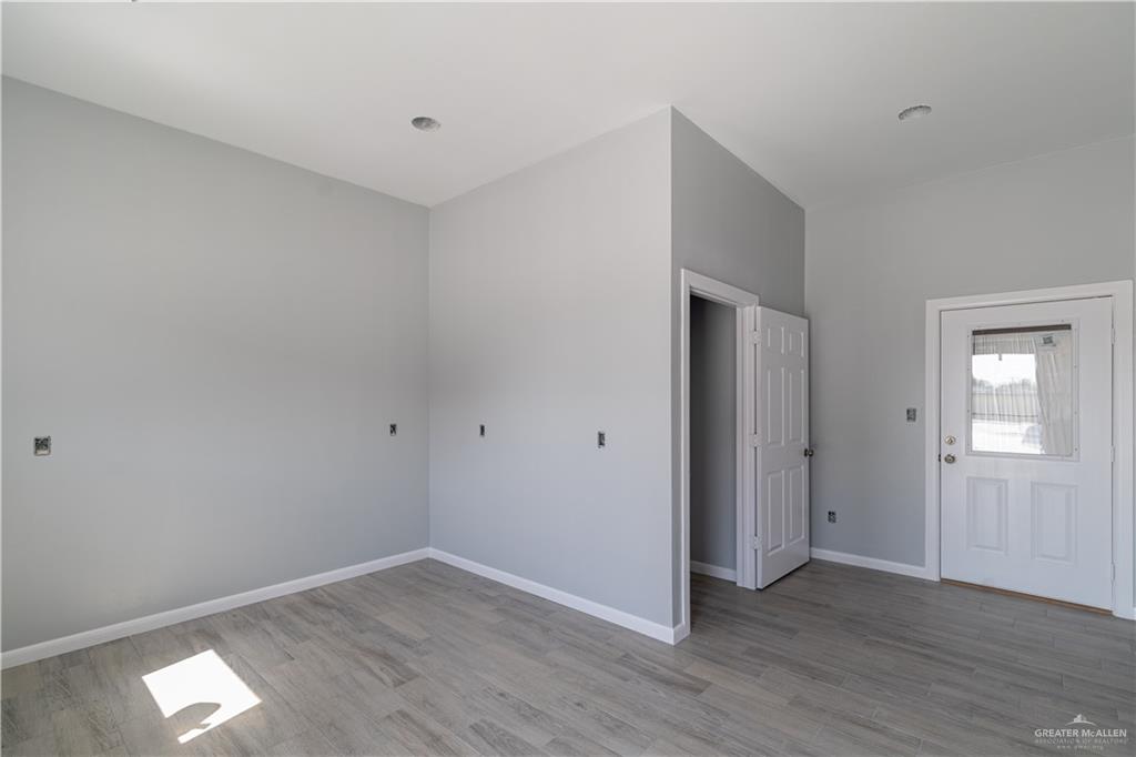 Photo 9 of 2103 Griffin Parkway #4
